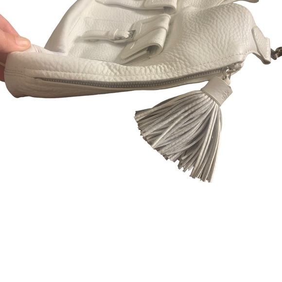 White Genuine Leather Brooks Brothers Tassel Zipper Gusset Handbag - Picture 8 of 16